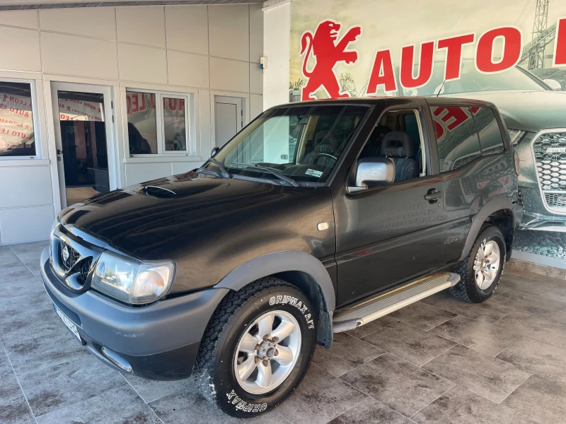 Nissan Terrano 2.7TDI 4X4 KLIMATIK, снимка 3 - Автомобили и джипове - 47639781