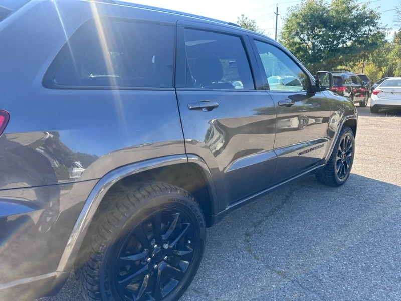 Jeep Grand cherokee Altitude 4x4 С РЕГИСТРАЦИЯ & АВТО КРЕДИТ , снимка 3 - Автомобили и джипове - 53260825