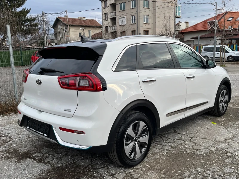 Kia Niro Plug-In Hybrid FULL, снимка 4 - Автомобили и джипове - 53470735