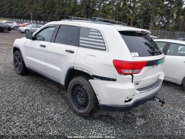 Jeep Grand cherokee OVERLAND 4X4, снимка 3 - Автомобили и джипове - 47780824