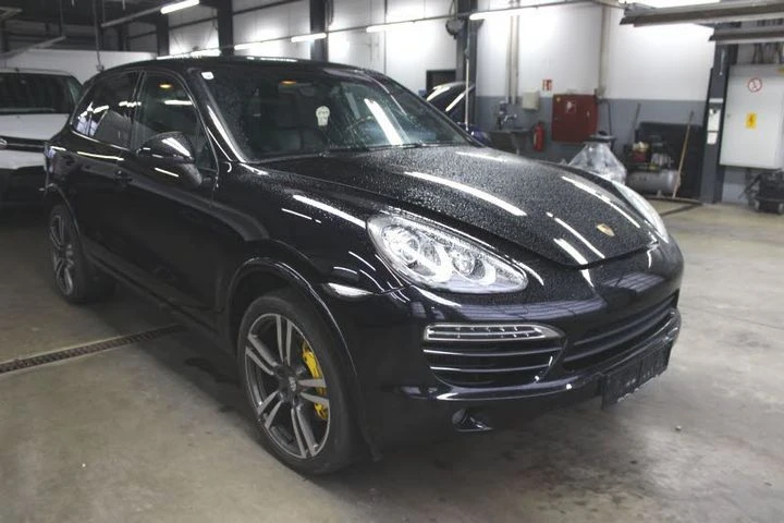 Porsche Cayenne, снимка 2 - Автомобили и джипове - 48649170