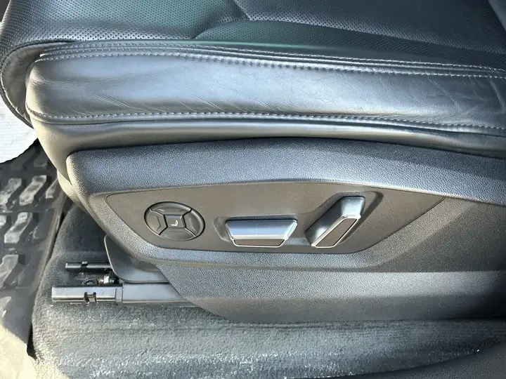 Audi Q8 Technik* Bang&Olufsen* Virtual Cockpit Plus* Head-, снимка 12 - Автомобили и джипове - 54662455