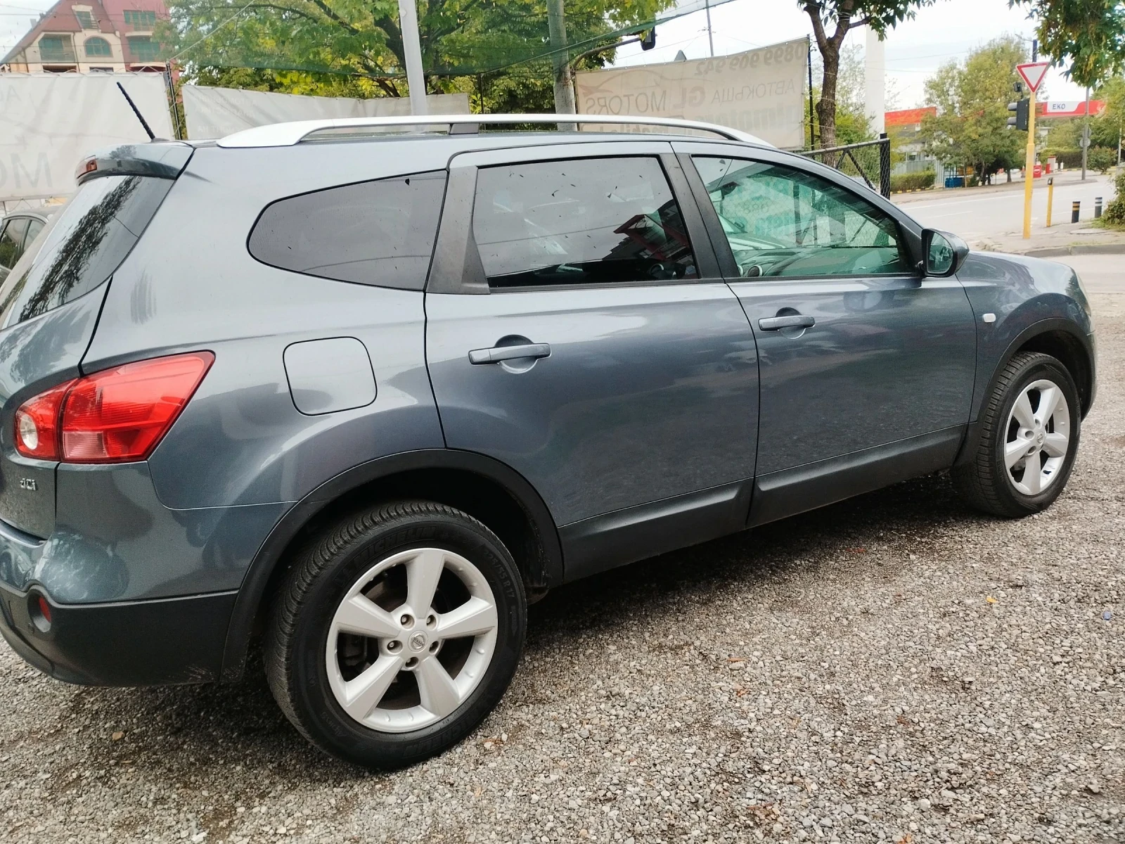 Nissan Qashqai 1.5dci 103kc 7-местен - изображение 7