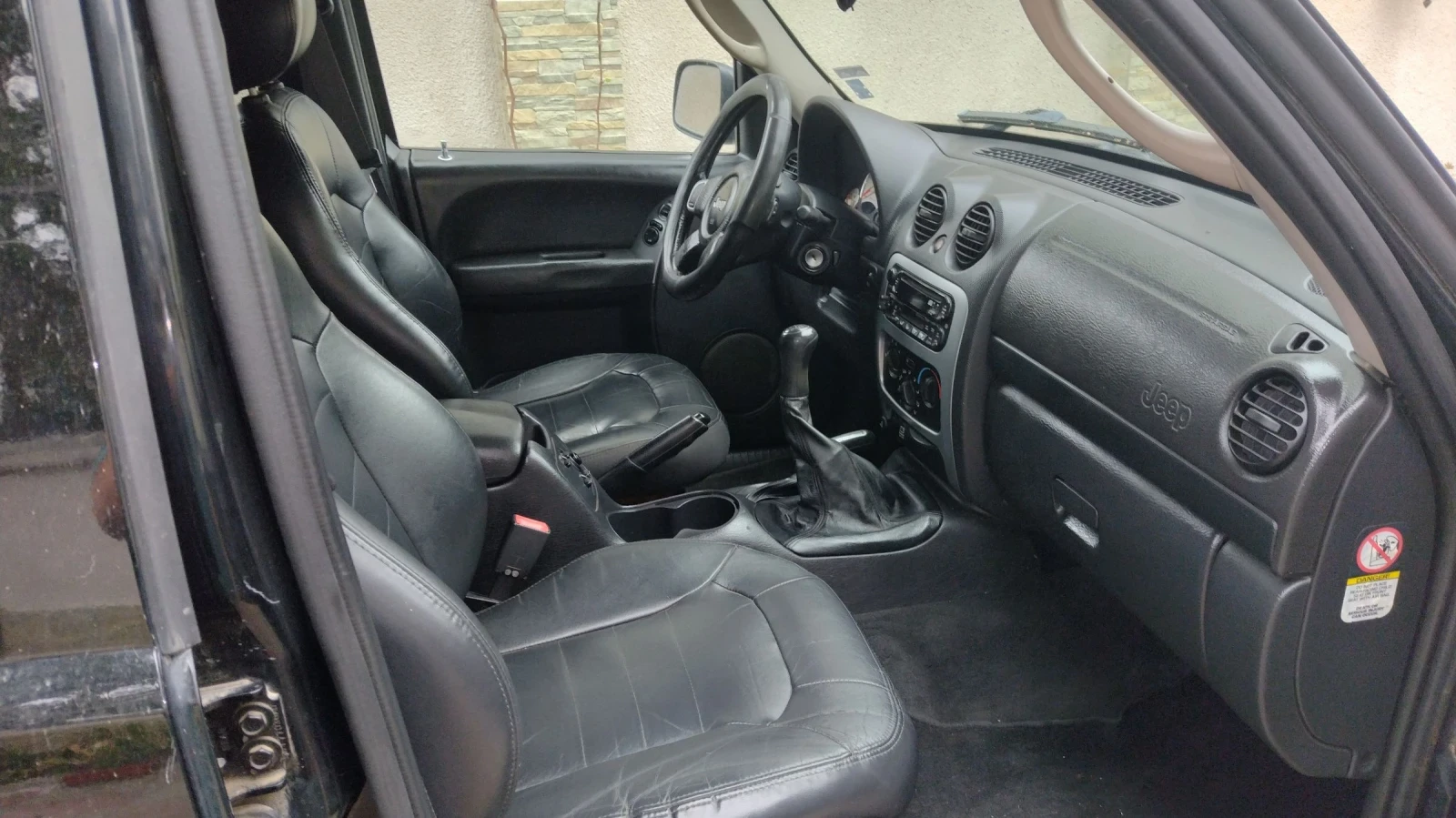 Jeep Cherokee  - изображение 8