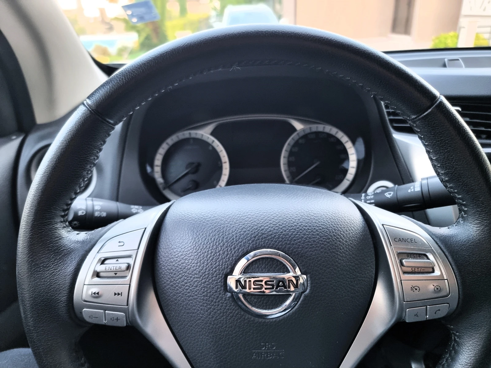 Nissan Navara 2.3 dCi | Mobile.bg � ����������� 12