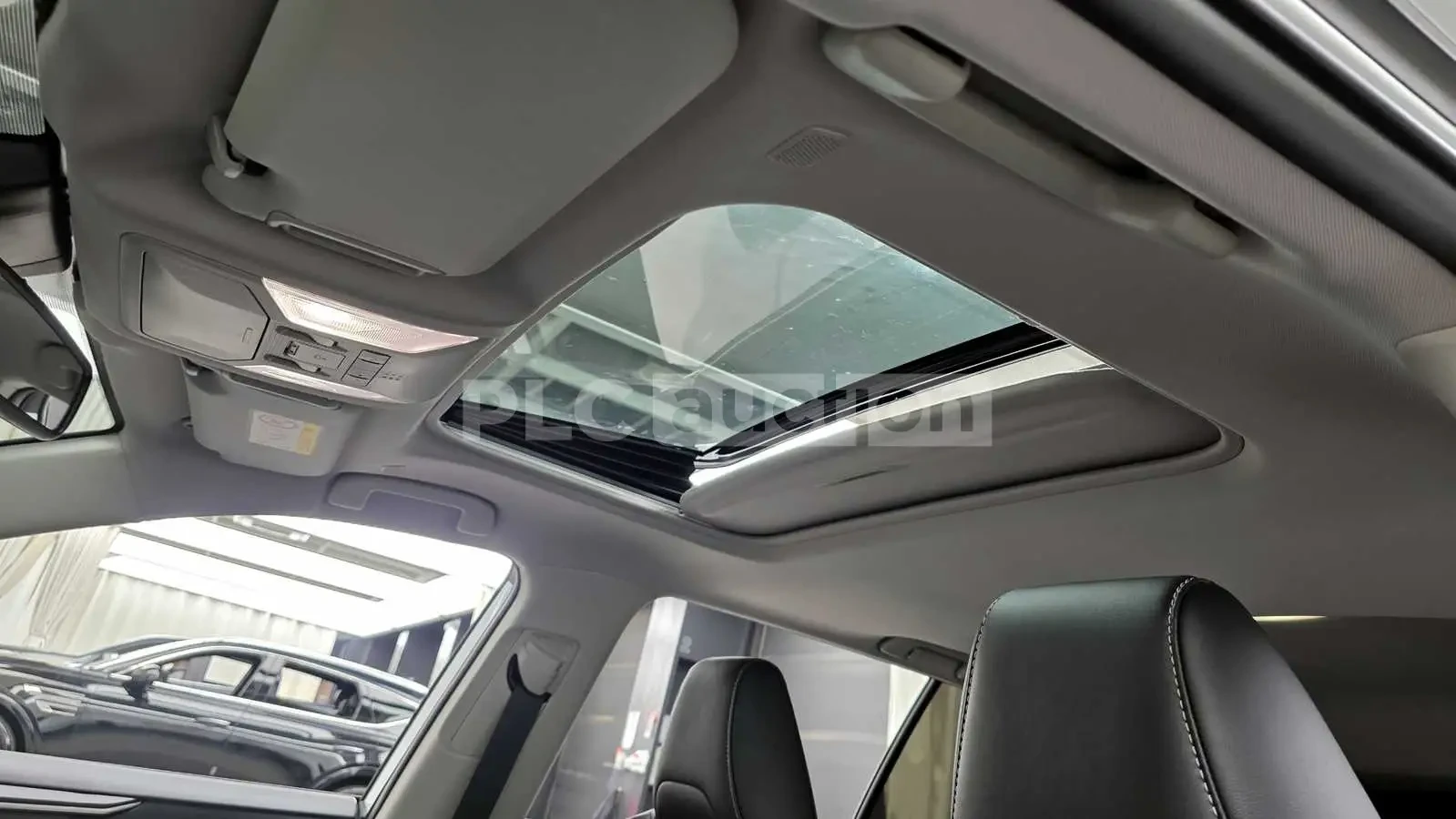 Toyota Rav4 2025* XLE* HYBRID* 14.405КМ* КРАЙНА ЦЕНА, снимка 15 - Автомобили и джипове - 53927853