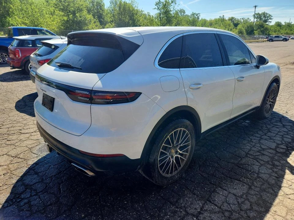 Porsche Cayenne ЛИЗИНГ, снимка 3 - Автомобили и джипове - 55495190