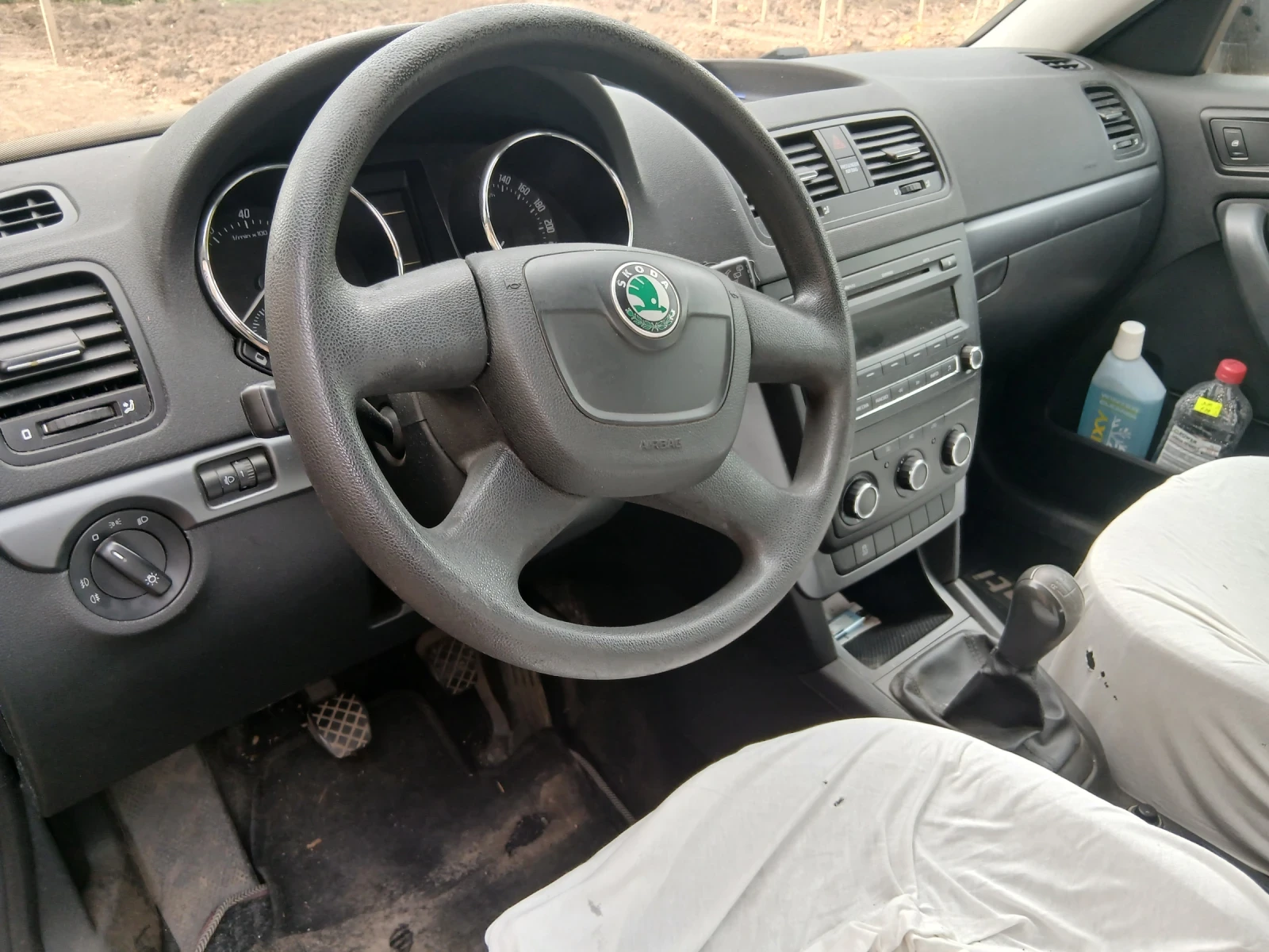 Skoda Yeti 1.2 TSI, снимка 6 - Автомобили и джипове - 56465879
