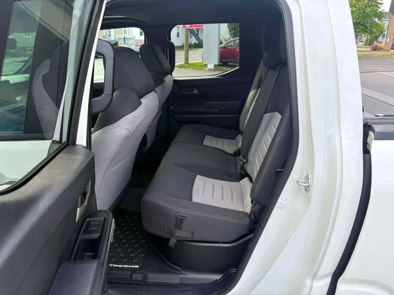 Toyota Tacoma, снимка 17 - Автомобили и джипове - 56684670