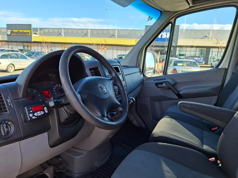 VW Crafter 2.0TDI MAXI, снимка 8 - Бусове и автобуси - 53016439