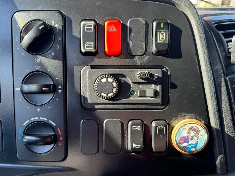 Mercedes-Benz 815 ATEGO, снимка 7 - Камиони - 52460559