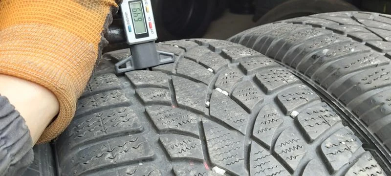 Гуми Зимни 255/45R20, снимка 3 - Гуми и джанти - 30924428