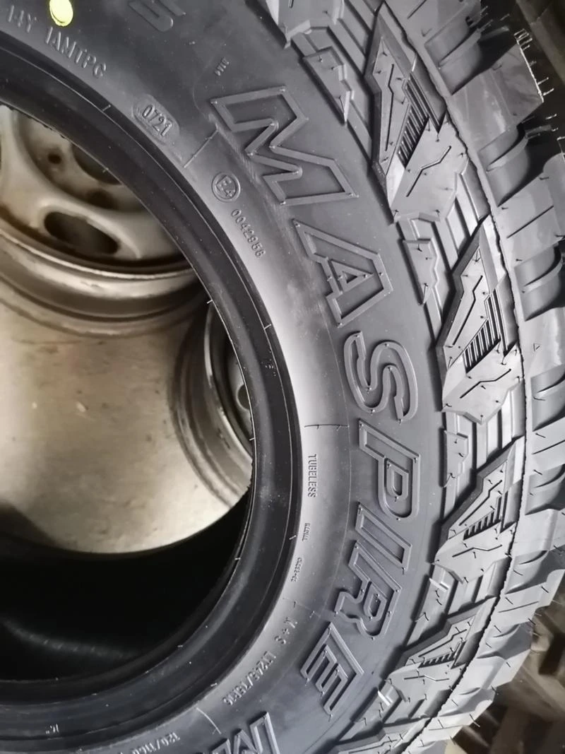 Гуми Всесезонни 245/75R16, снимка 9 - Гуми и джанти - 34239583