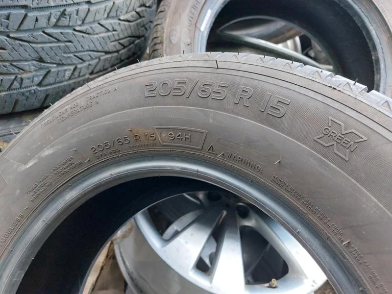 Гуми Летни 205/65R15, снимка 7 - Гуми и джанти - 35773022