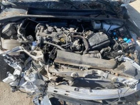 Toyota Corolla 1.5i, снимка 10