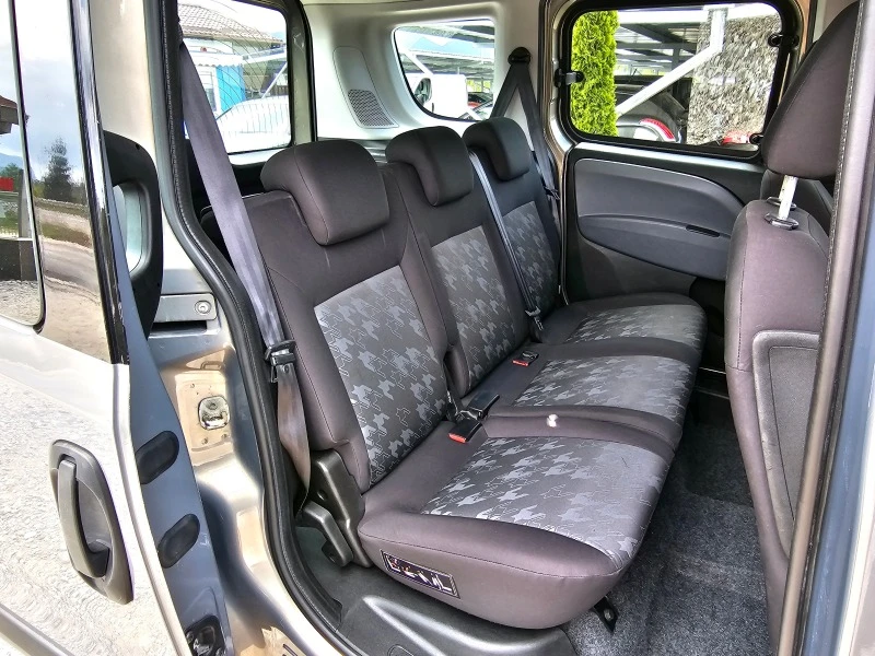 Opel Combo 1.6 ECO FLEX 105кс EURO 5b, снимка 14 - Автомобили и джипове - 40477037