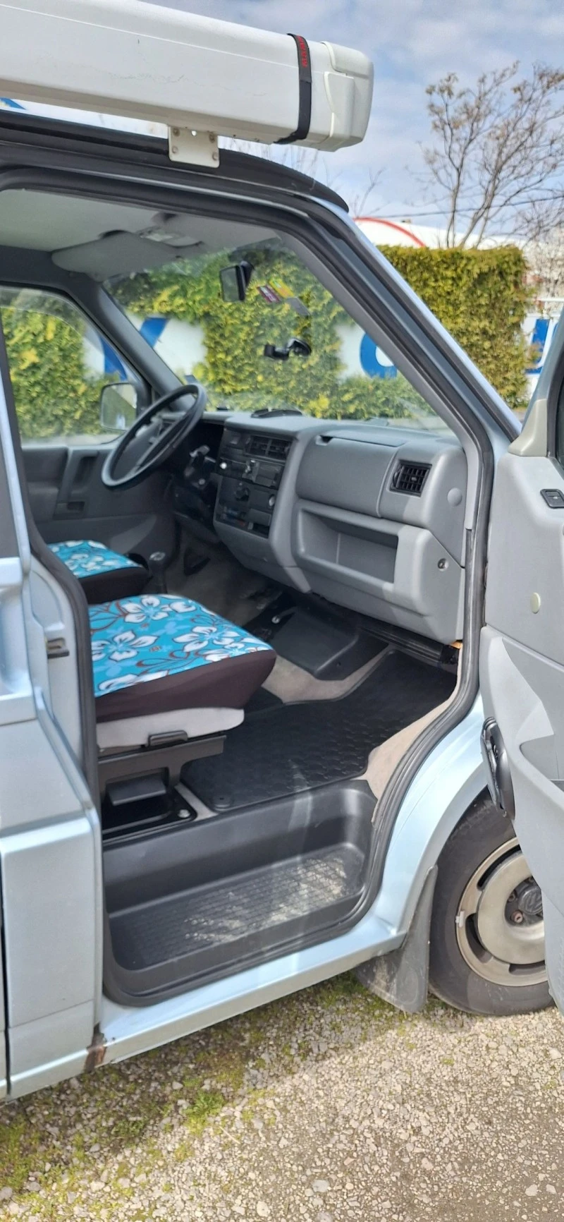 VW Multivan T4, снимка 8 - Автомобили и джипове - 44792095