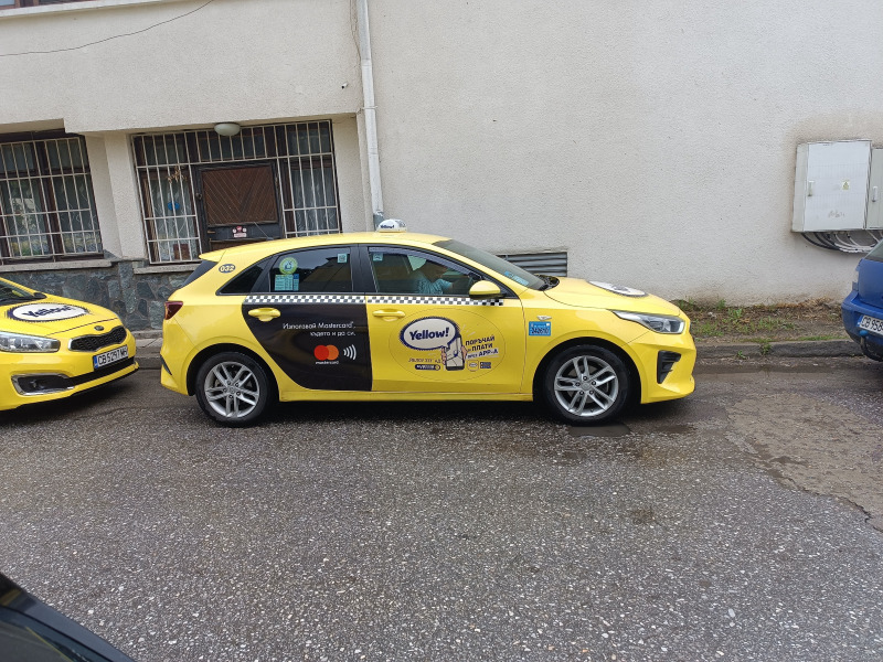 Kia Ceed Такси, снимка 1 - Автомобили и джипове - 45829915
