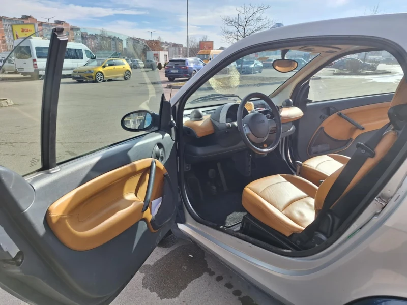 Smart Fortwo, снимка 12 - Автомобили и джипове - 48988838