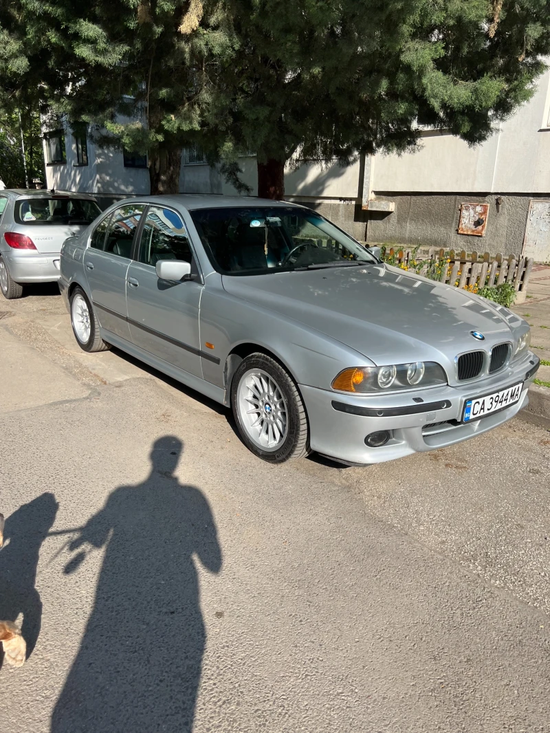 BMW 520, снимка 3 - Автомобили и джипове - 49387535