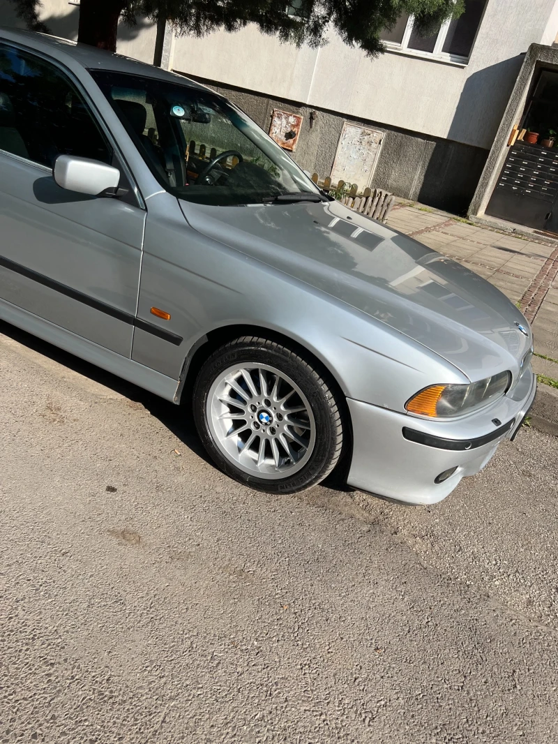 BMW 520, снимка 5 - Автомобили и джипове - 49387535