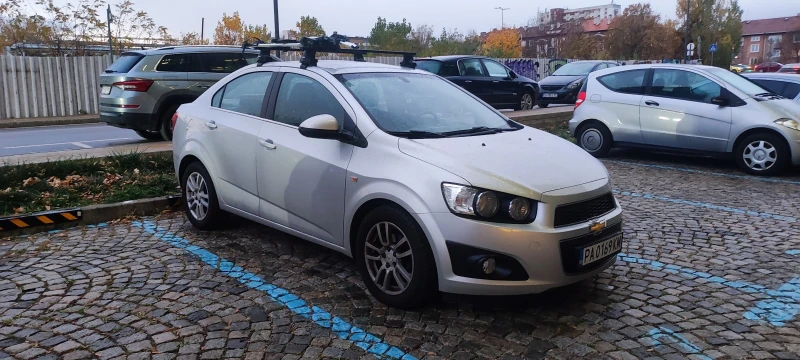 Chevrolet Aveo, снимка 6 - Автомобили и джипове - 49462610