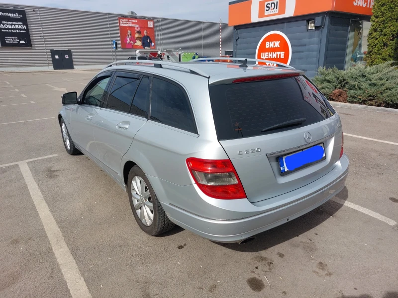 Mercedes-Benz C 220, снимка 4 - Автомобили и джипове - 52390708
