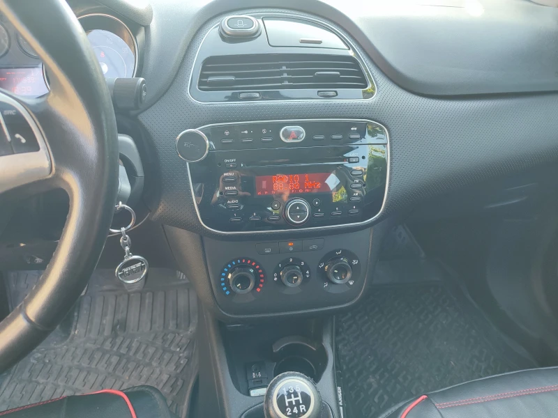 Fiat Punto, снимка 4 - Автомобили и джипове - 52331282