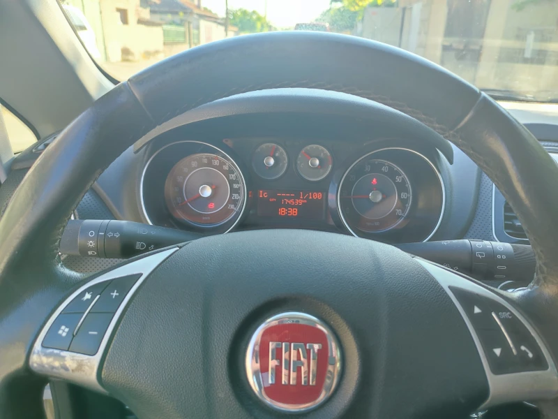 Fiat Punto, снимка 3 - Автомобили и джипове - 52331282