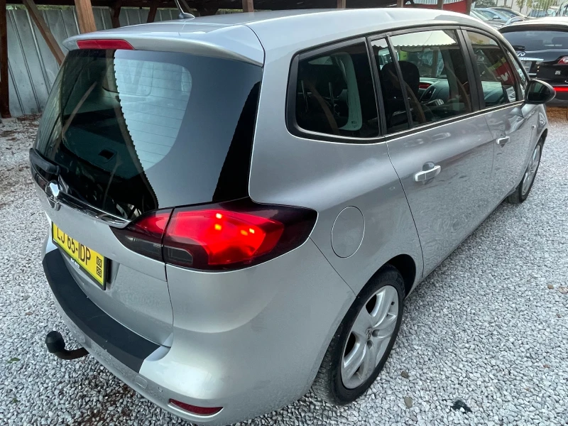 Opel Zafira 2.0 AВТОМАТ, снимка 4 - Автомобили и джипове - 52717531