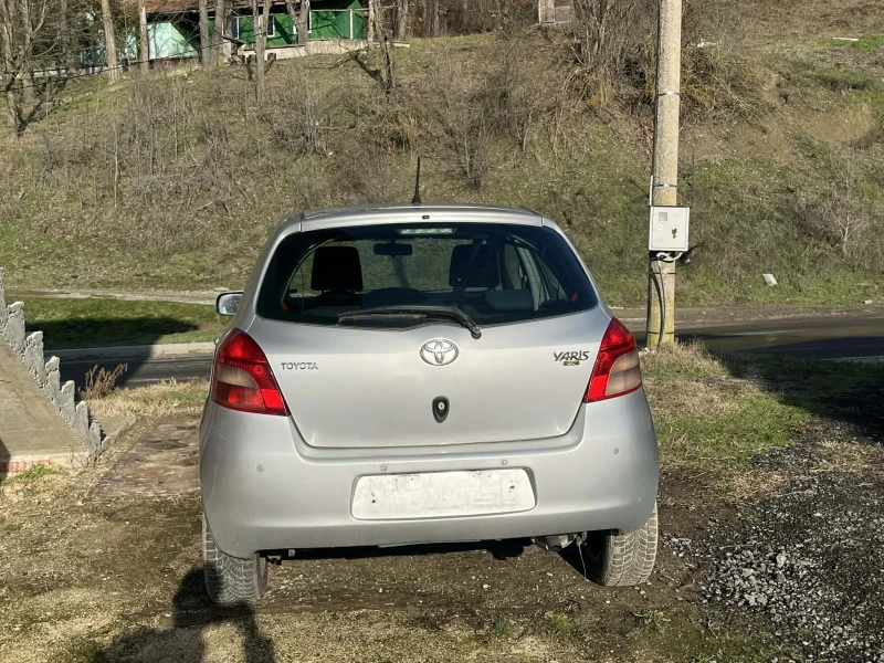 Toyota Yaris, снимка 3 - Автомобили и джипове - 53202923