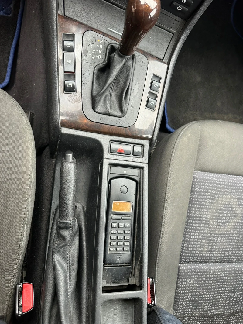 BMW 320 РЕГИСТРИРАНА- , снимка 9 - Автомобили и джипове - 53241636