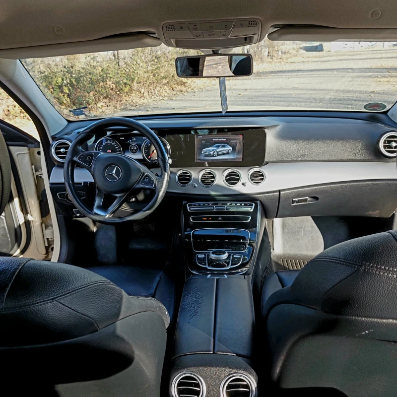 Mercedes-Benz E 200, снимка 11 - Автомобили и джипове - 53266617