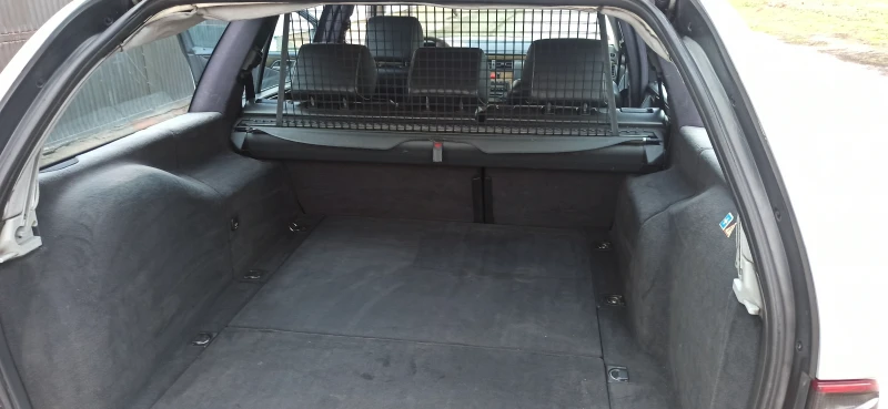 Mercedes-Benz E 270 елеганс, снимка 6 - Автомобили и джипове - 53416184