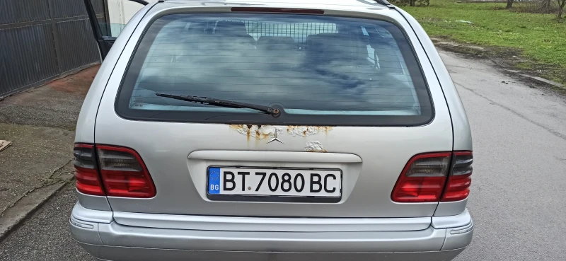 Mercedes-Benz E 270 елеганс, снимка 5 - Автомобили и джипове - 53416184