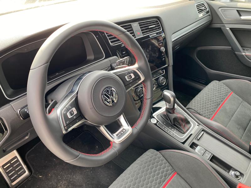 VW Golf 2.0 GTI Performance, снимка 2 - Автомобили и джипове - 29632927