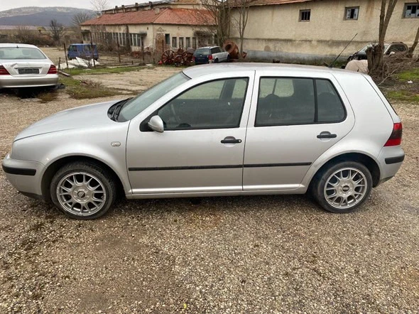 VW Golf 1.4, снимка 2 - Автомобили и джипове - 48546725