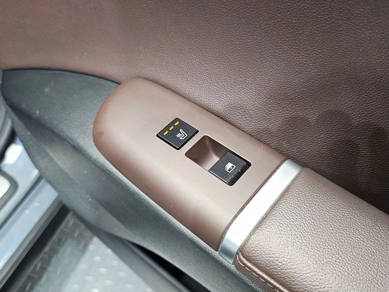 Hyundai Grandeur 3.5L * ФАБРИЧНА ГАЗ* , снимка 16 - Автомобили и джипове - 55390761