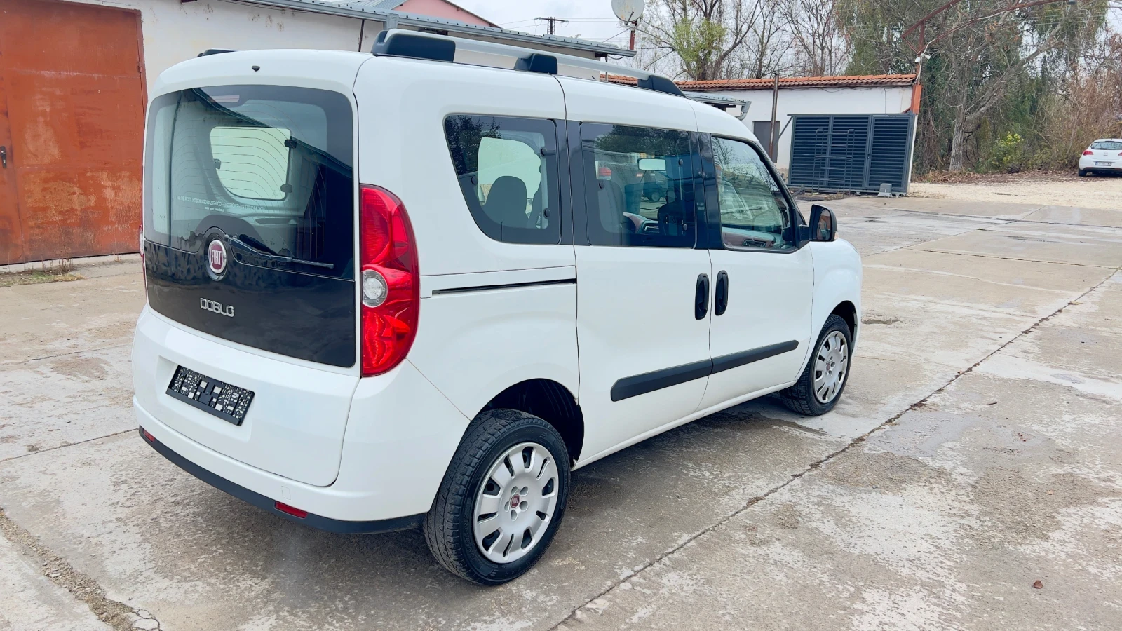 Fiat Doblo 1.6 Multijet 90 - изображение 6