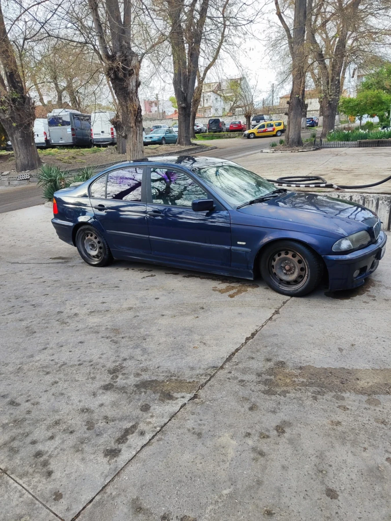 BMW 320  - изображение 2