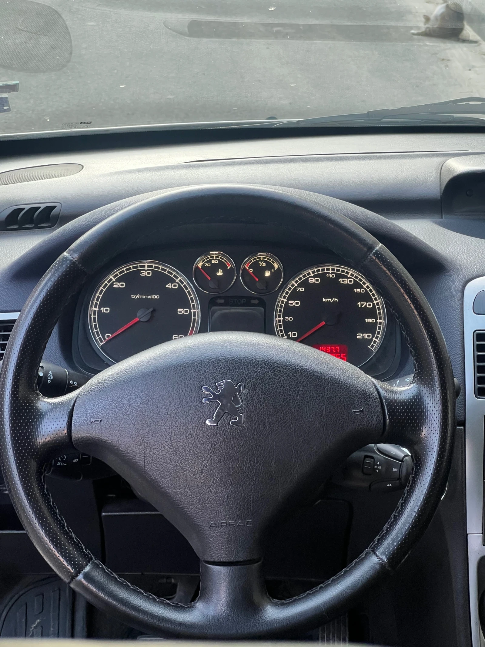 Peugeot 307 SW 2.0 HDI 110 - изображение 10