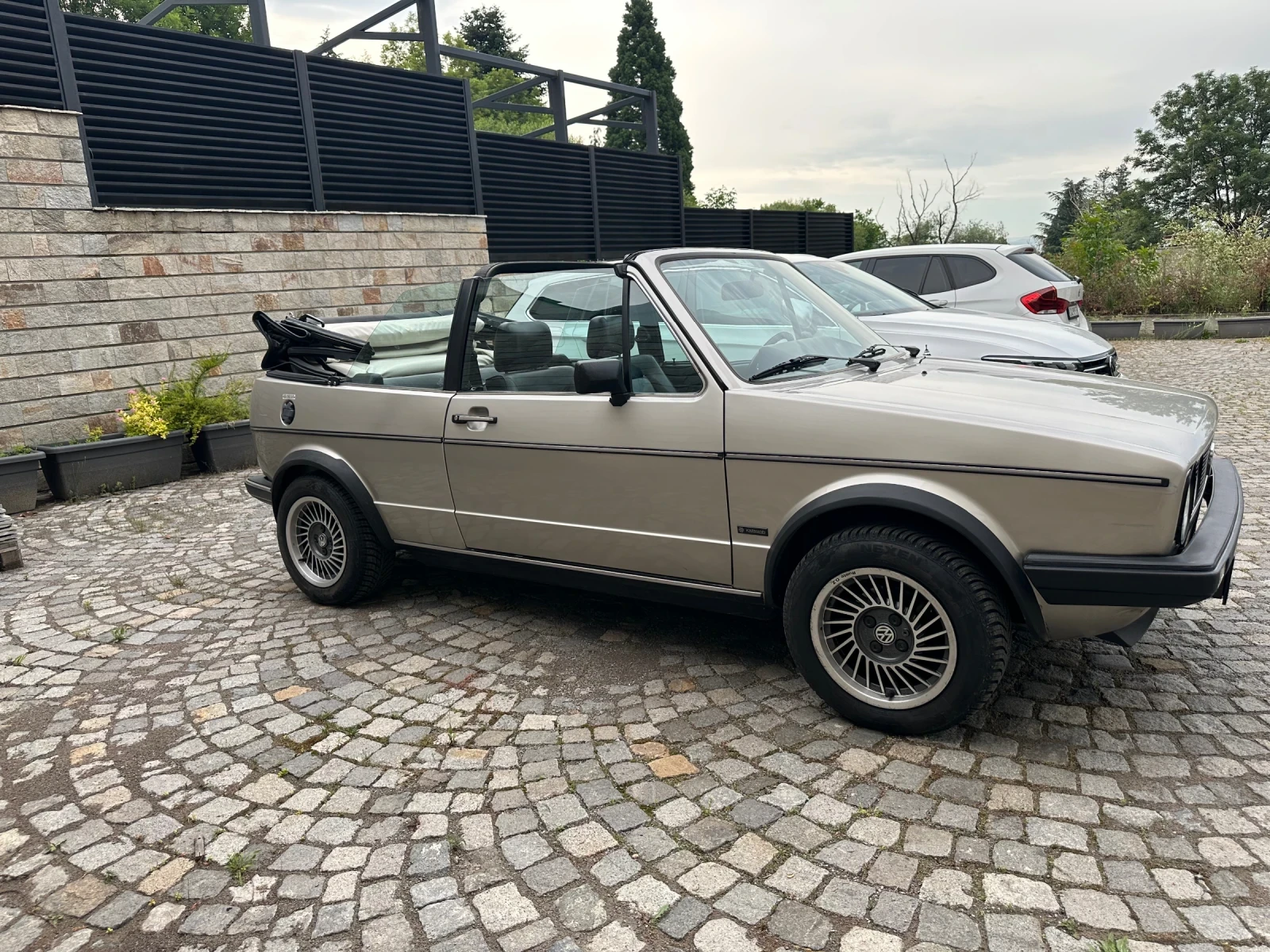 VW Golf 1.6GL_KARMANN - изображение 9