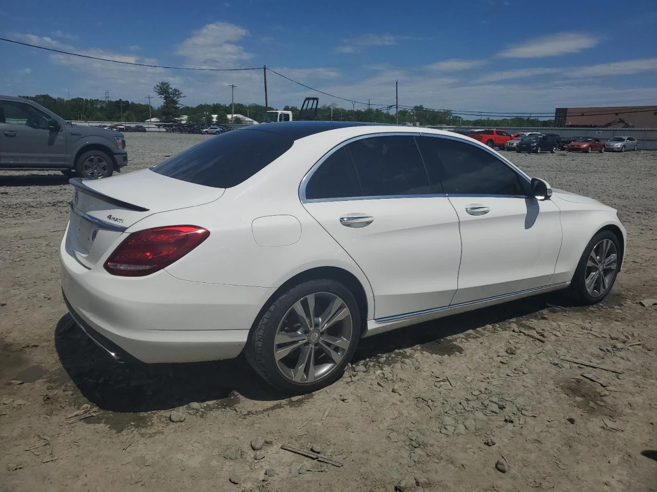 Mercedes-Benz C 300 4MATIC - изображение 4