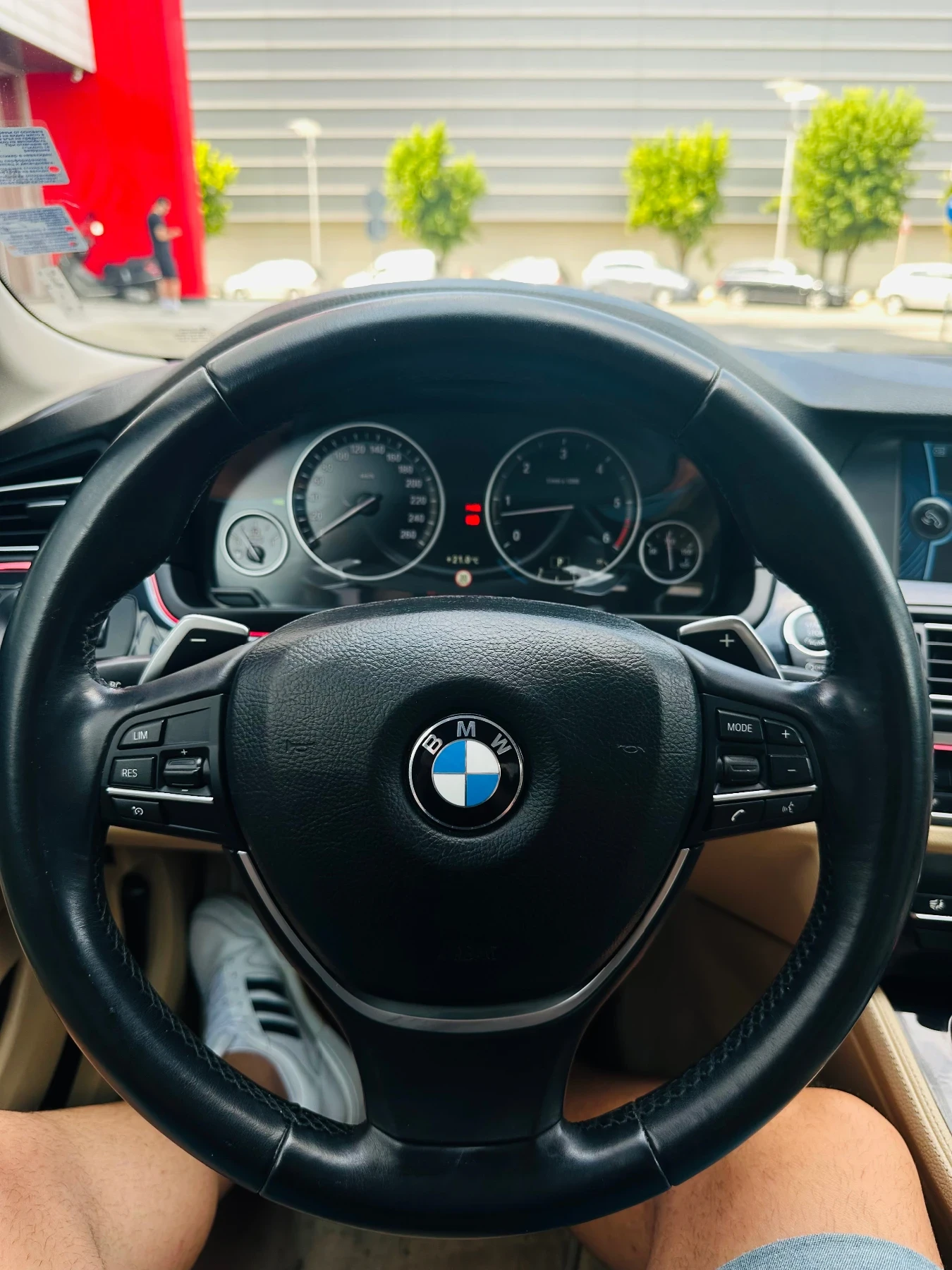 BMW 530 XD 258кс. - изображение 9