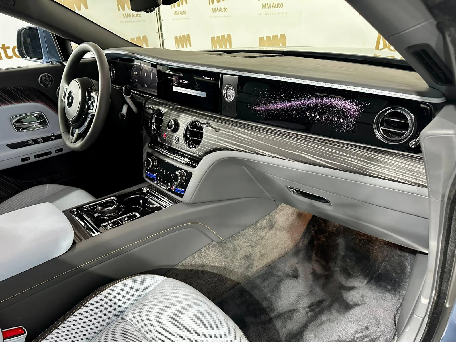 Rolls-Royce Spectre Shooting Star* HuD* BeSpoke - изображение 10