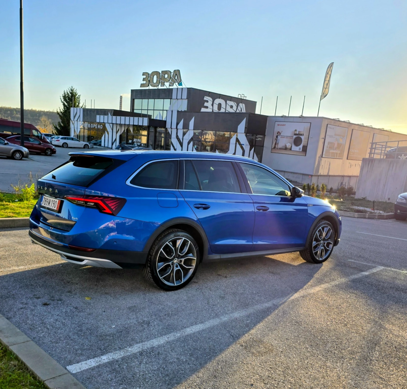 Skoda Octavia Scout* 4x4* HeadUp* Camera* Panorama* Matrix | Mobile.bg � ����������� 2