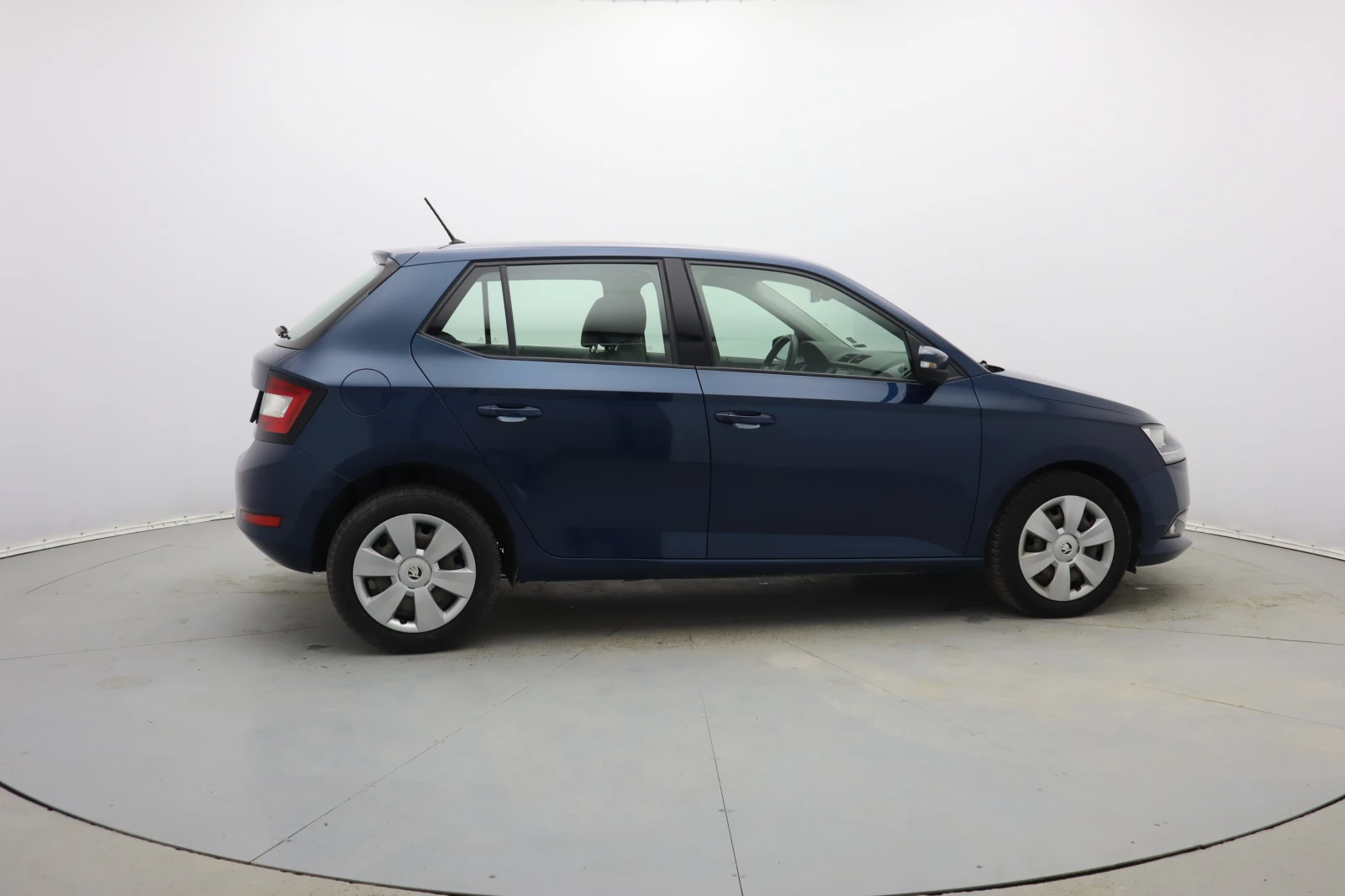 Skoda Fabia  - изображение 9