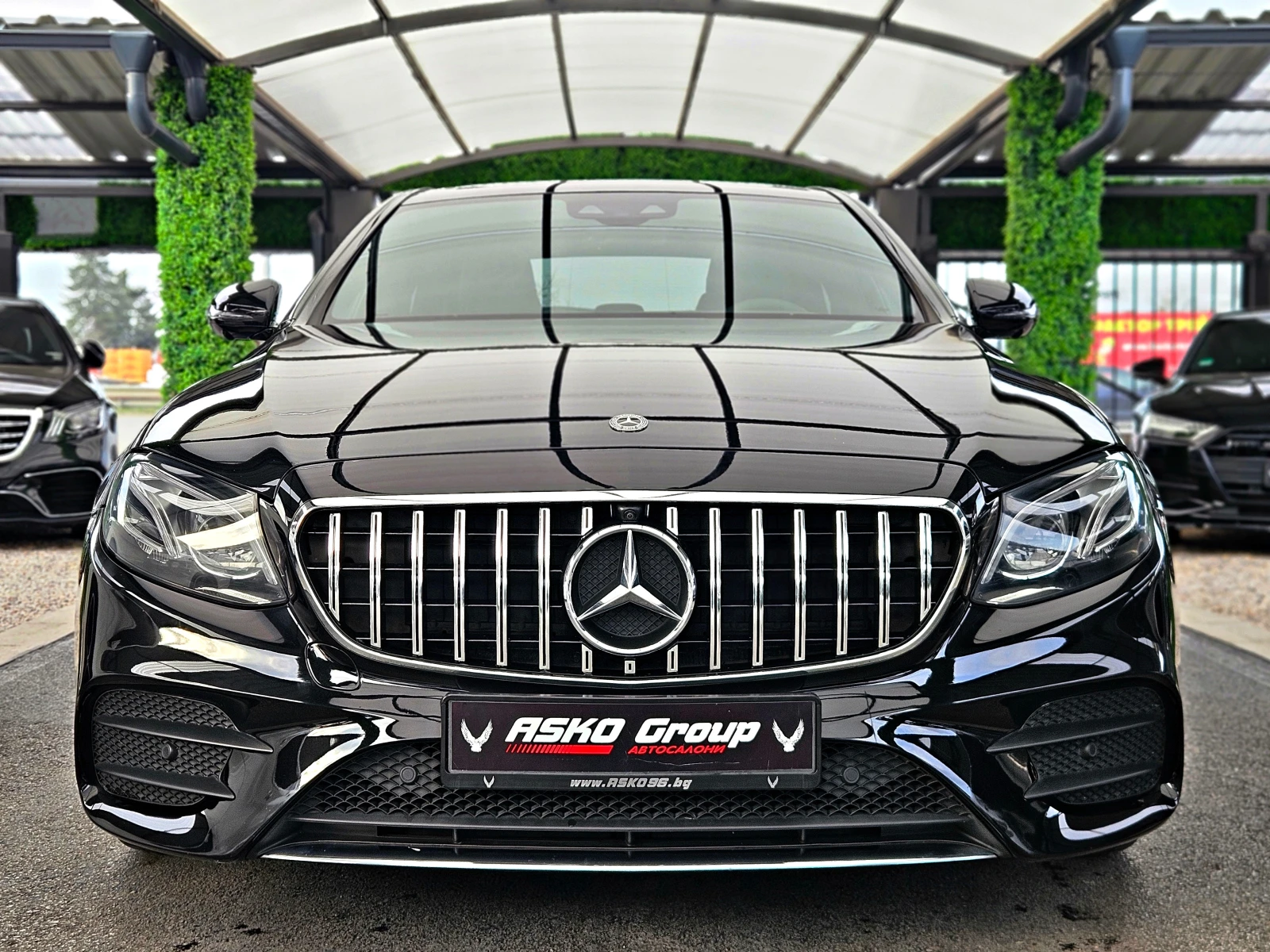 Mercedes-Benz E 220 AMG/GERMANY/DIGITAL/PANO/DISTR/360CAM/ПОДГРЕВ/LIZI, снимка 2 - Автомобили и джипове - 53649182