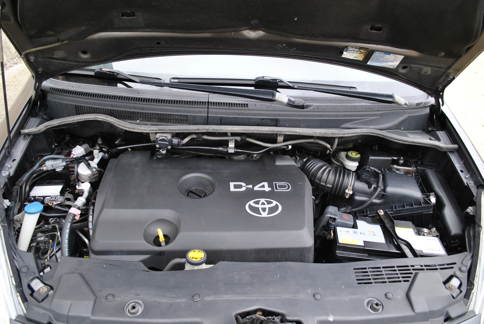 Toyota Corolla verso 2.2D-4D Facelift, снимка 14 - Автомобили и джипове - 53894000