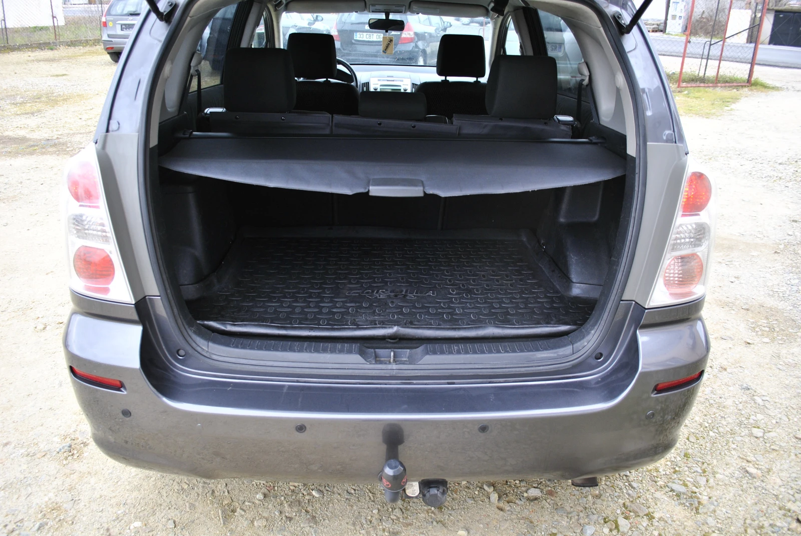 Toyota Corolla verso 2.2D-4D Facelift, снимка 7 - Автомобили и джипове - 53894000